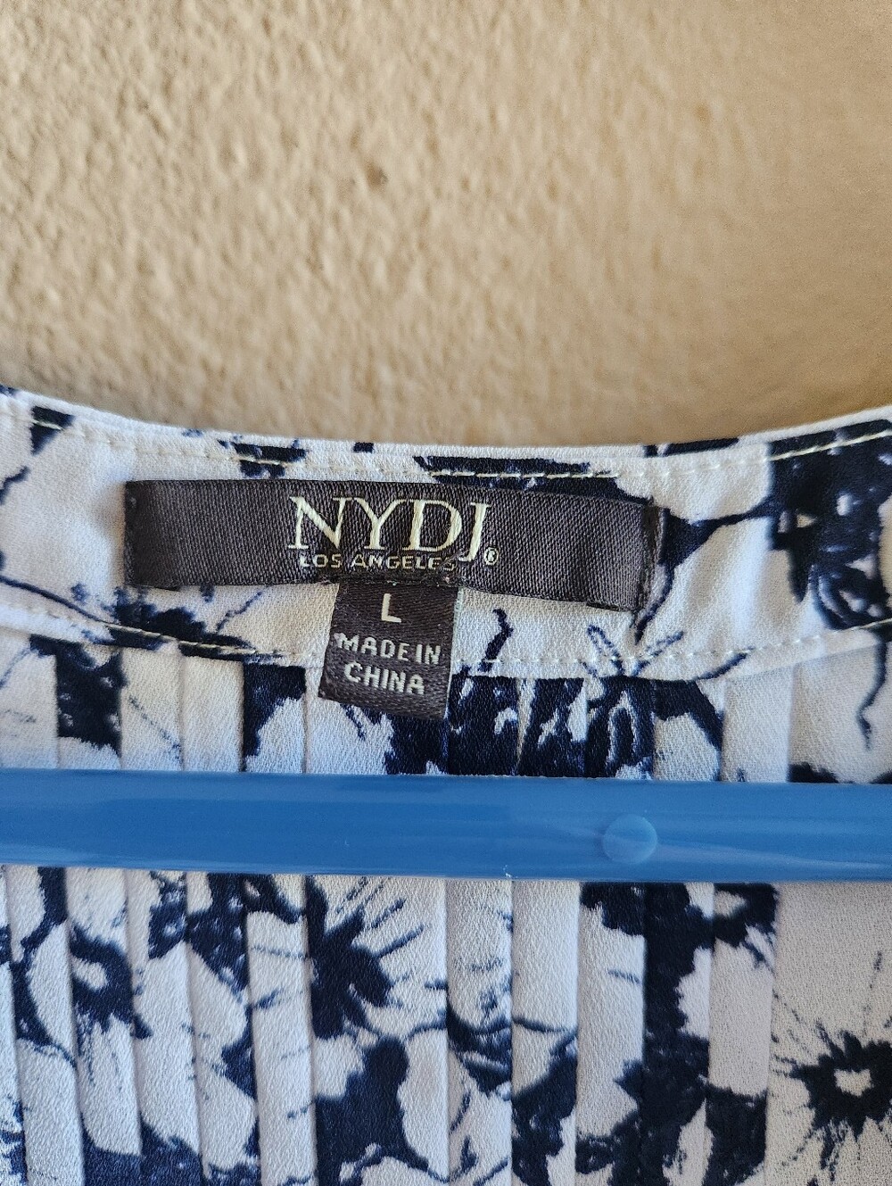 NYDJ Floral Blouse L - Picture 3 of 4